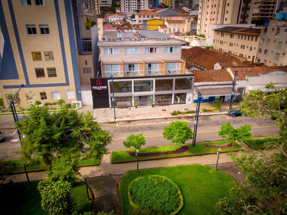 Hotel Villa Fiori Poços de Caldas Dış mekan fotoğraf