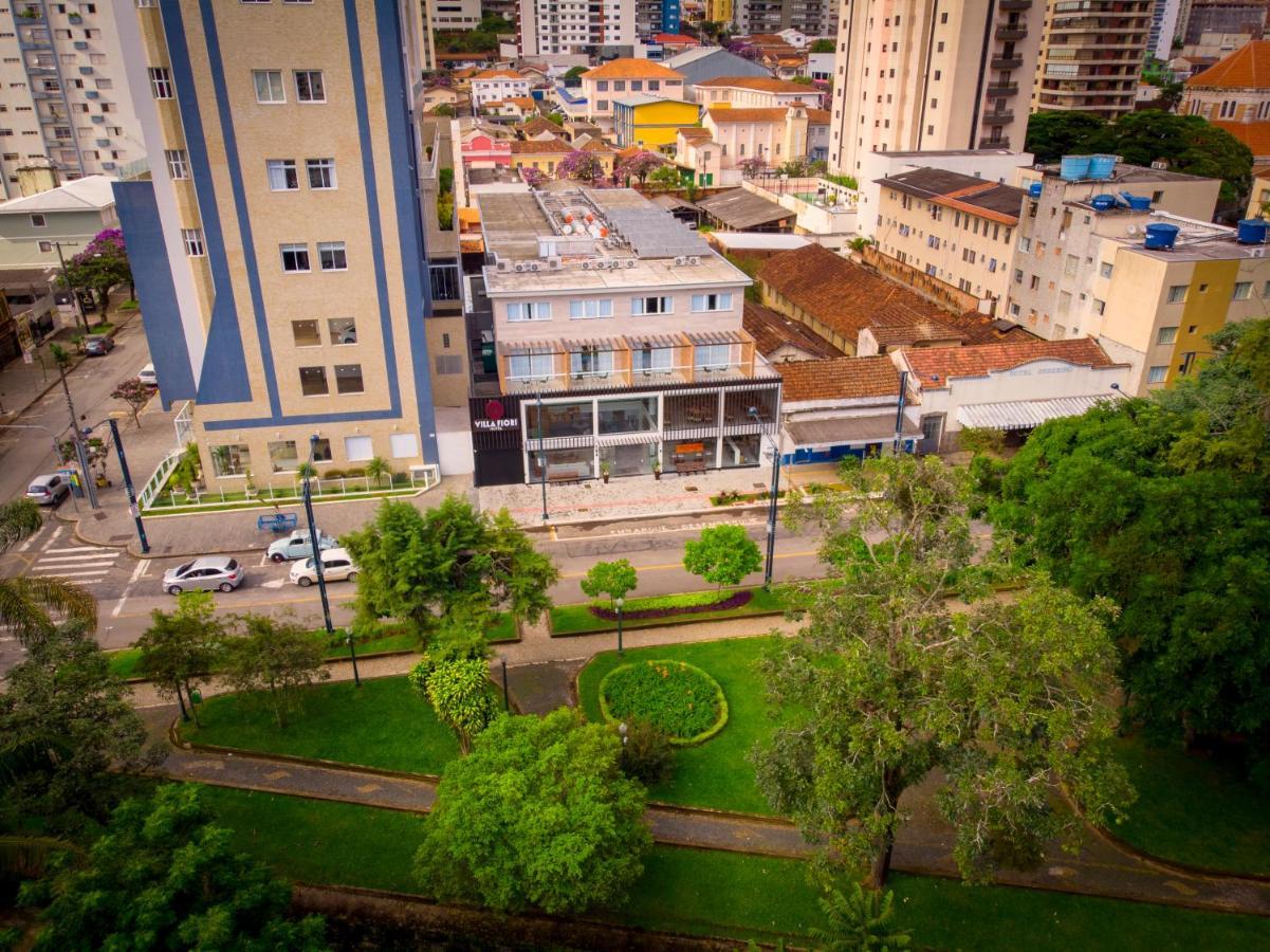 Hotel Villa Fiori Poços de Caldas Dış mekan fotoğraf